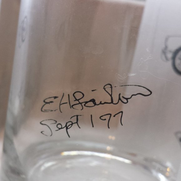 CORVETTE FROSTED GLASS TUMBLERS - Picture 9 of 10